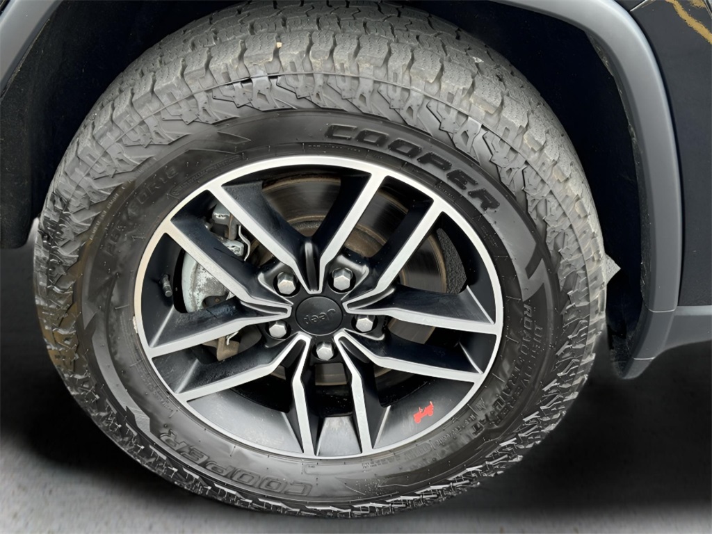 2021 Jeep Grand Cherokee Trailhawk photo 23