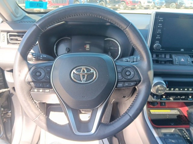 2020 Toyota RAV4 Adventure photo 9