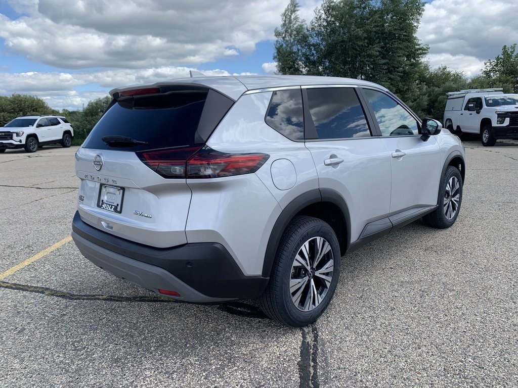 2023 Nissan Rogue SV photo 2