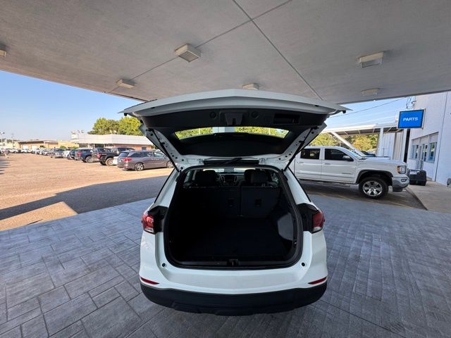2023 Chevrolet Equinox LS photo 7