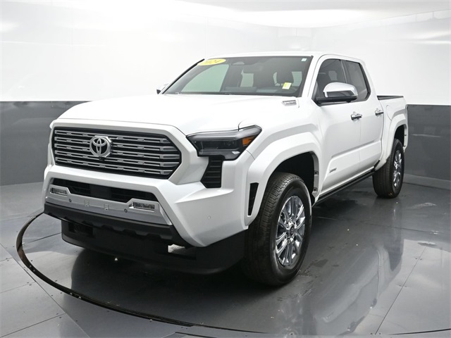 2024 Toyota Tacoma Limited's photo