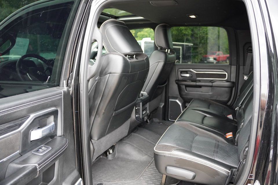 2024 Ram 3500 Laramie photo 19