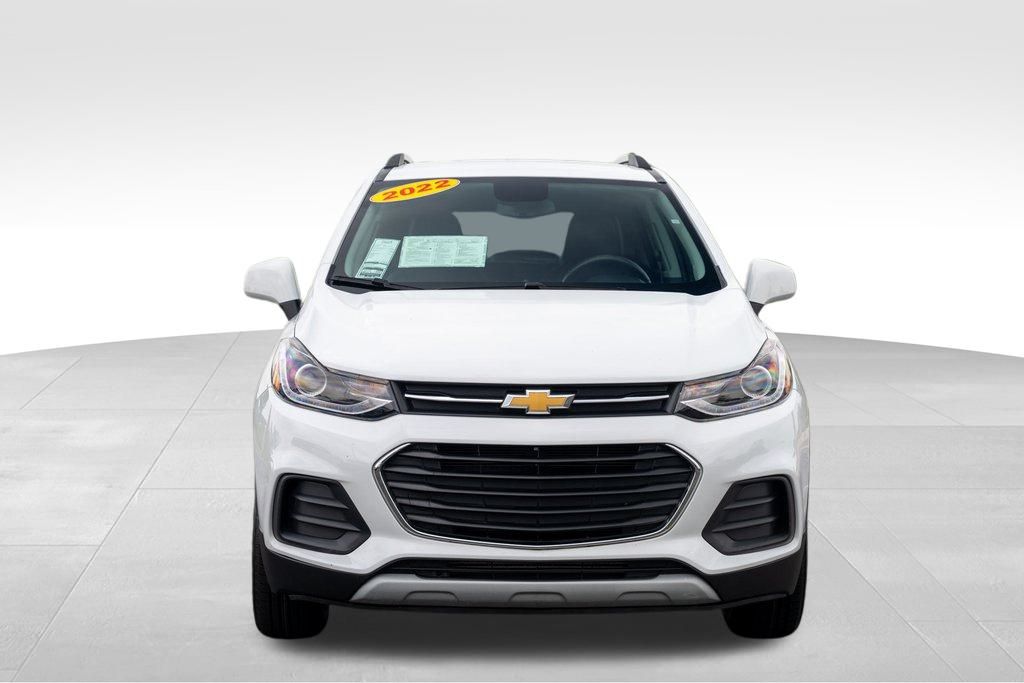 Used 2022 Chevrolet Trax LT with VIN KL7CJPSM1NB569032 for sale in Mount Pleasant, WI