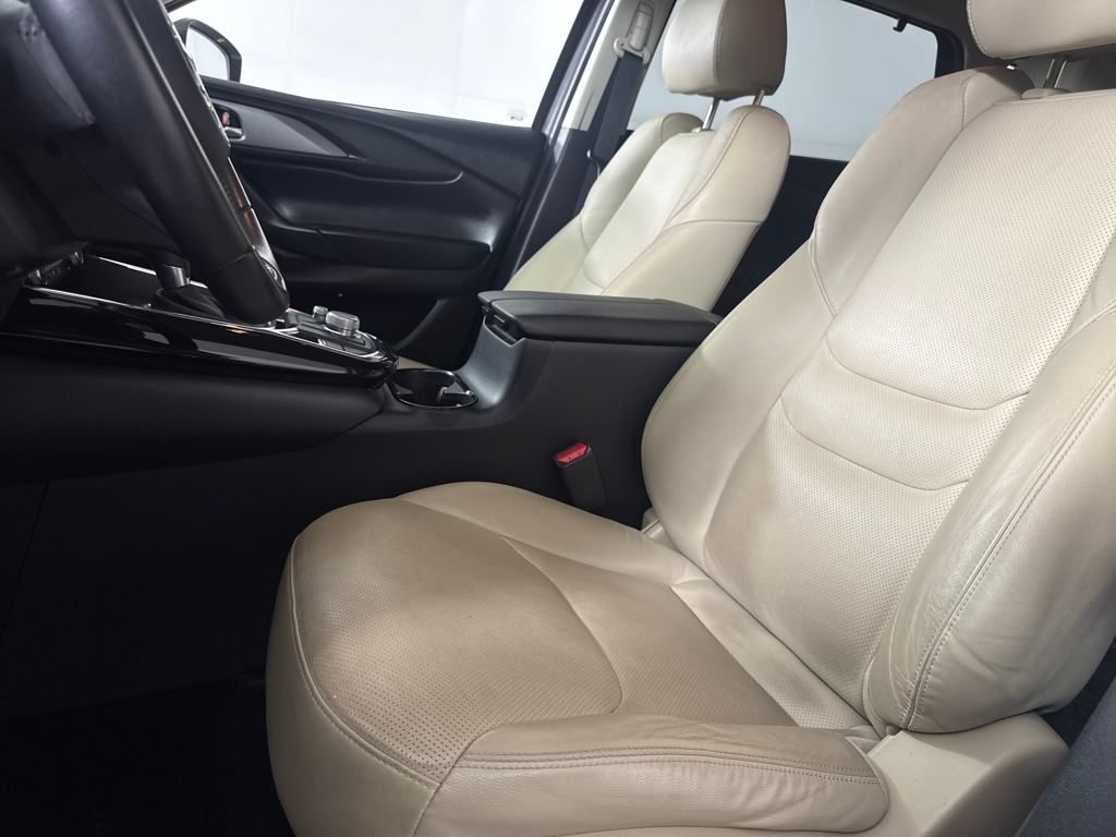 2020 Mazda CX-9 Touring photo 9