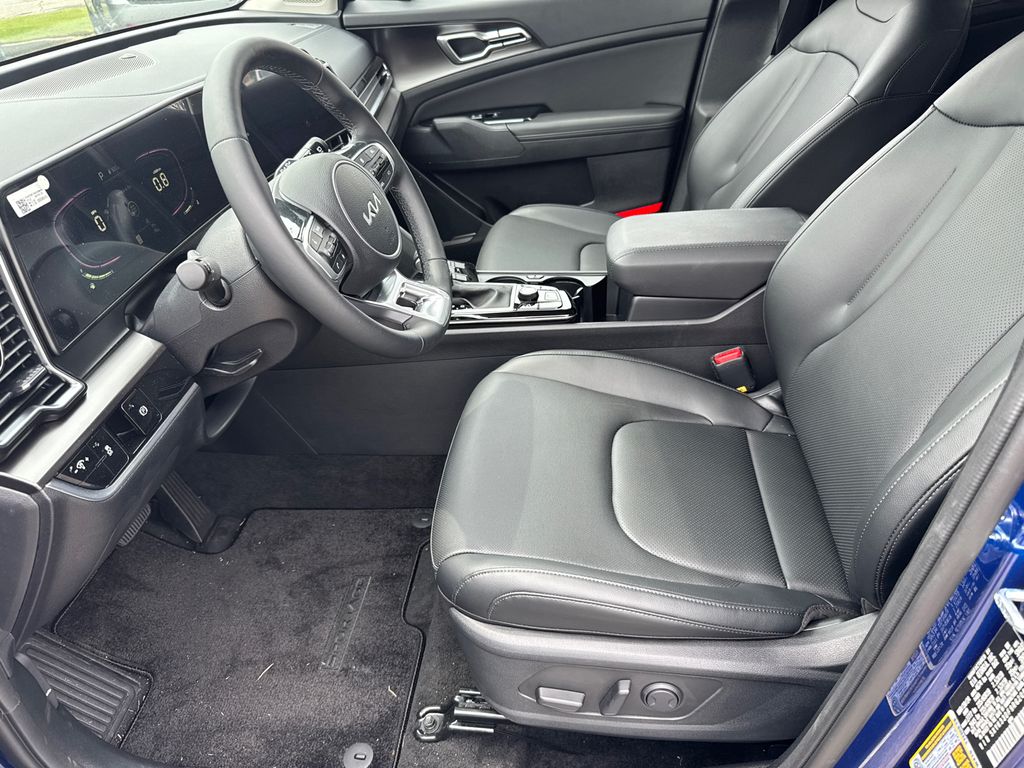 2024 Kia Sportage EX photo 9