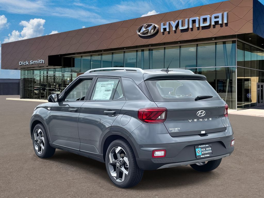 2026 Hyundai Venue SEL photo 3