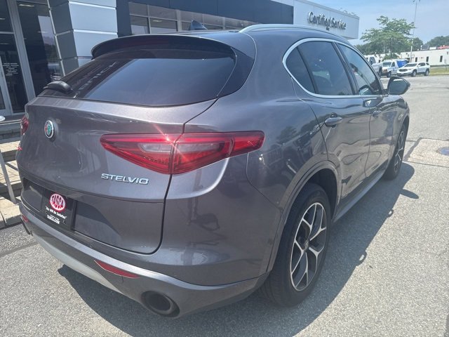 2020 Alfa Romeo Stelvio Ti photo 6