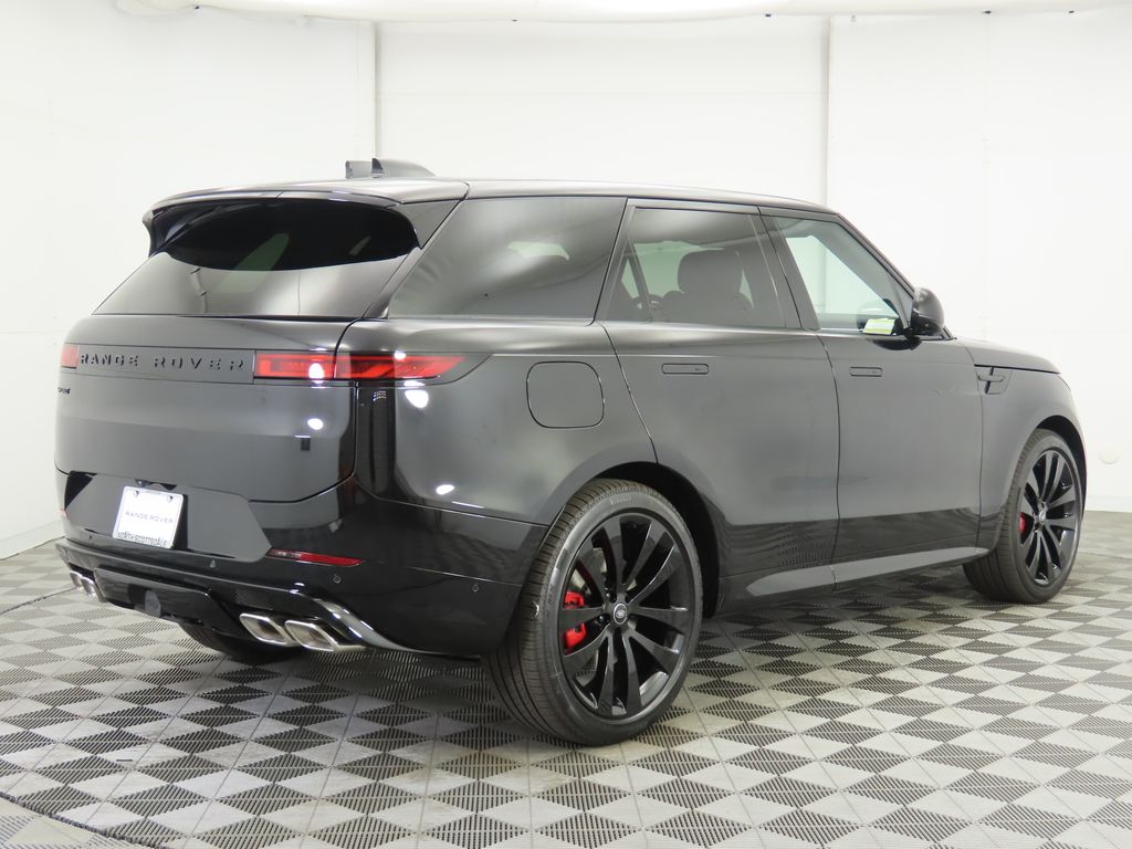 2025 Land Rover Range Rover Sport SE photo 4