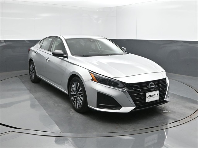 2024 Nissan Altima 2.5 SV photo 16