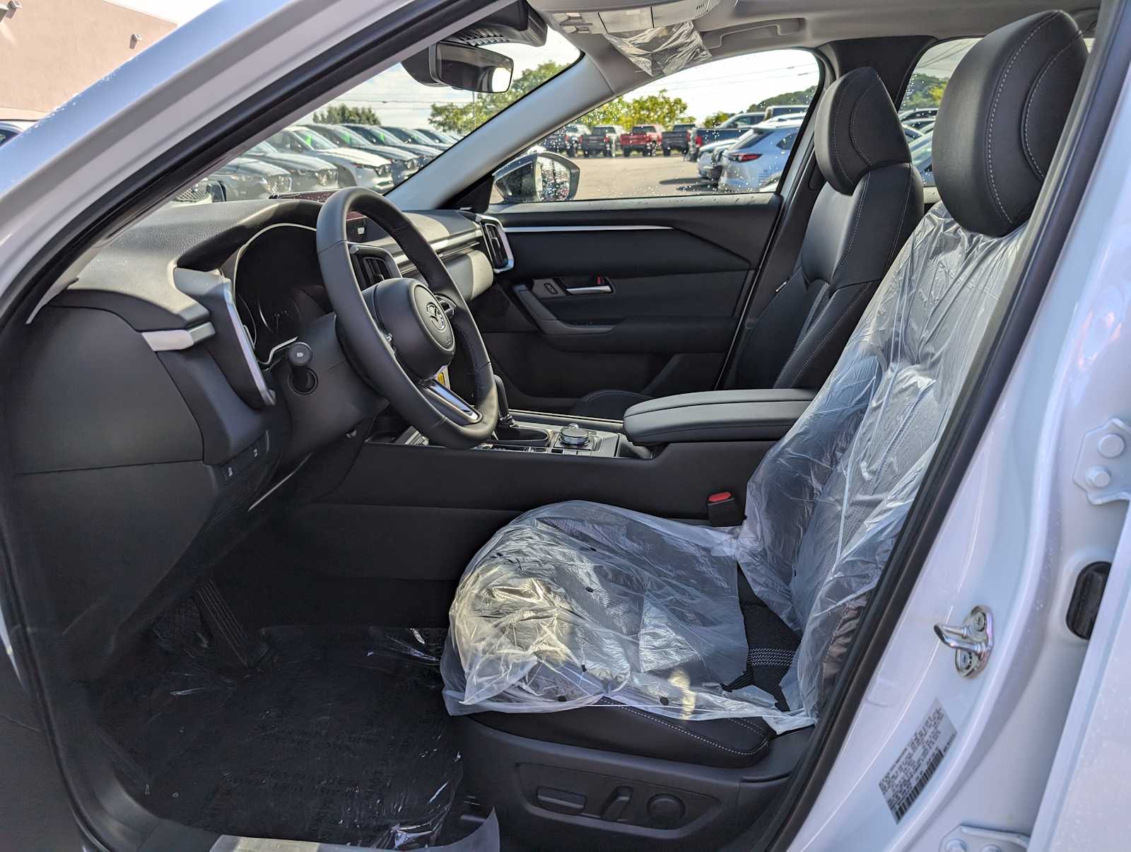 2025 Mazda CX-50 2.5 S Premium photo 4
