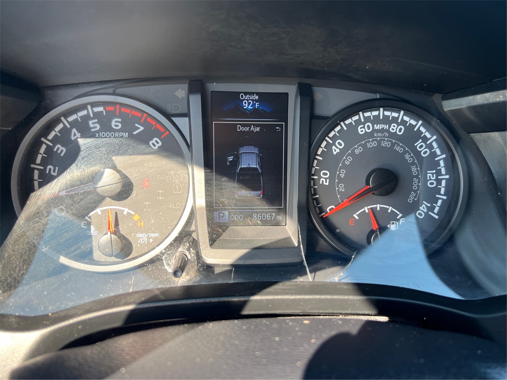 2021 Toyota Tacoma SR5 photo 15