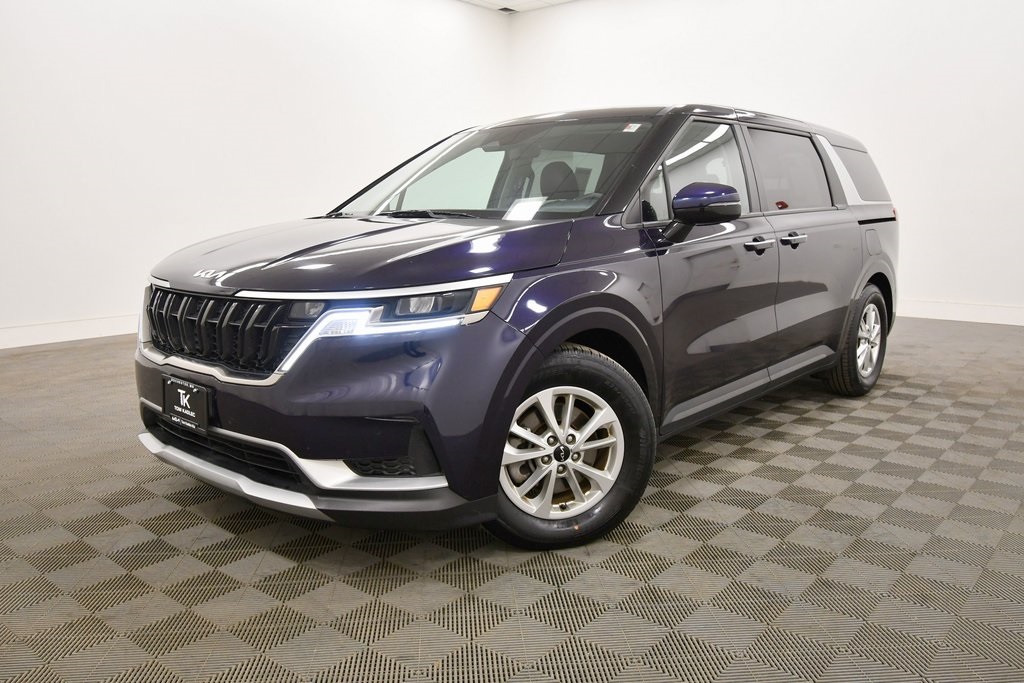 Certified 2024 Kia Carnival LX Seat Pkg with VIN KNDNB4H36R6448274 for sale in Rochester, Minnesota