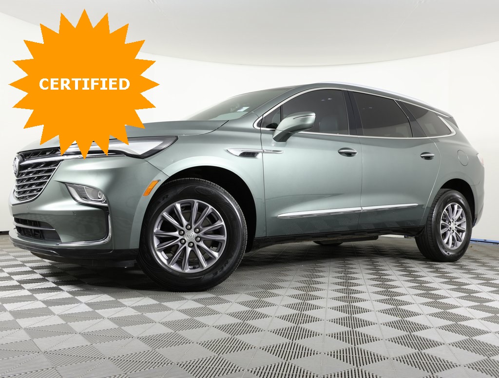 2022 Buick Enclave Essence's photo