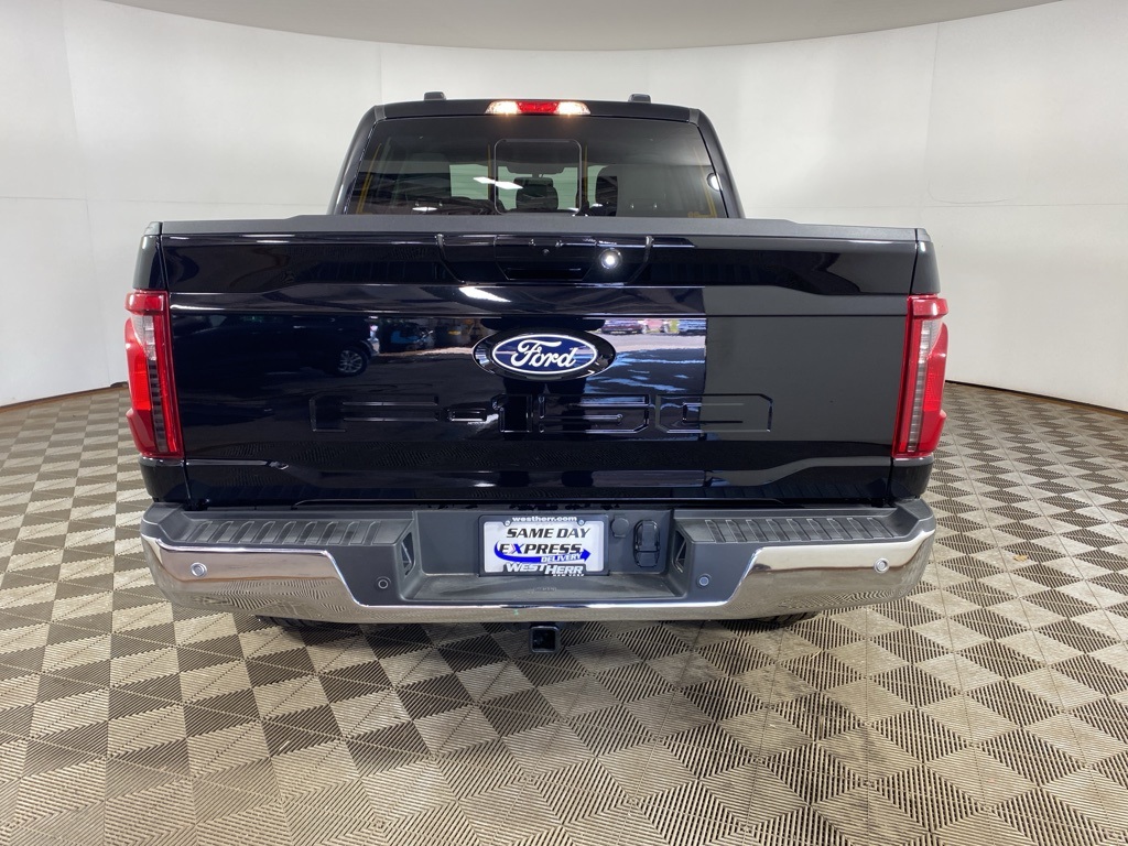 2025 Ford F-150 XLT photo 4