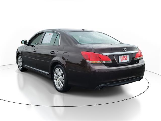2011 Toyota Avalon Limited photo 3