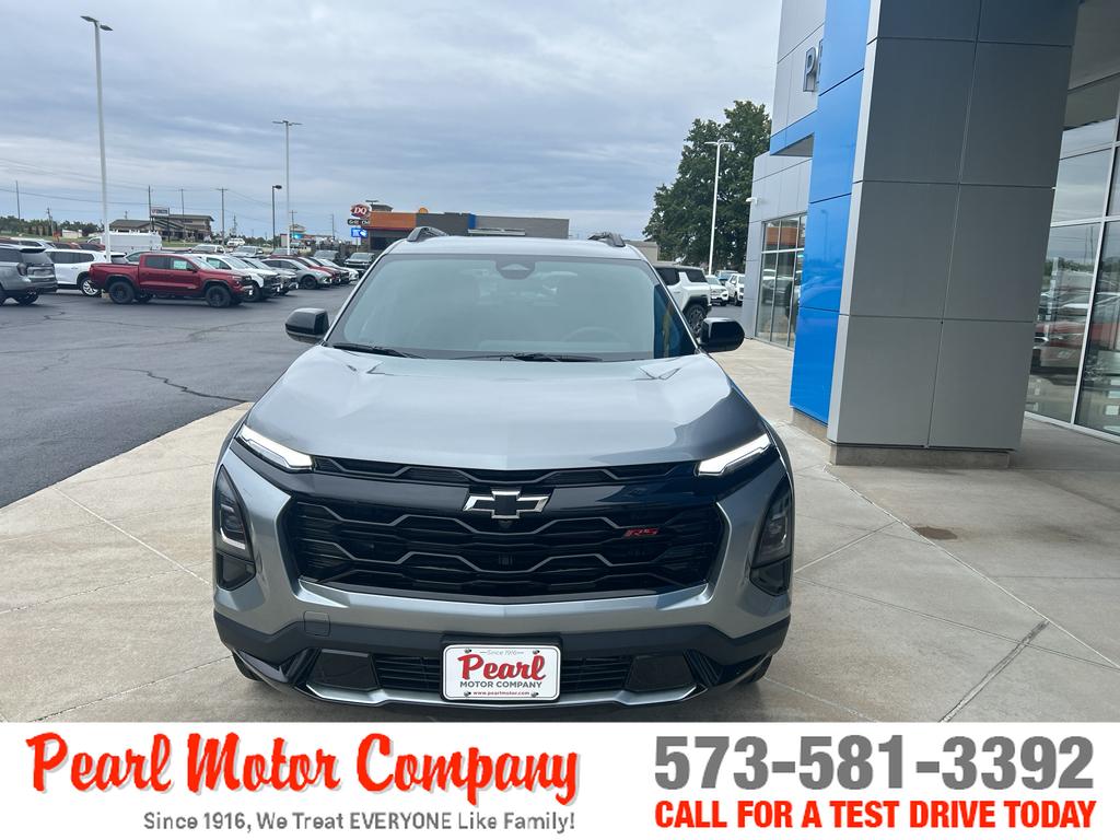 2026 Chevrolet Equinox RS photo 2