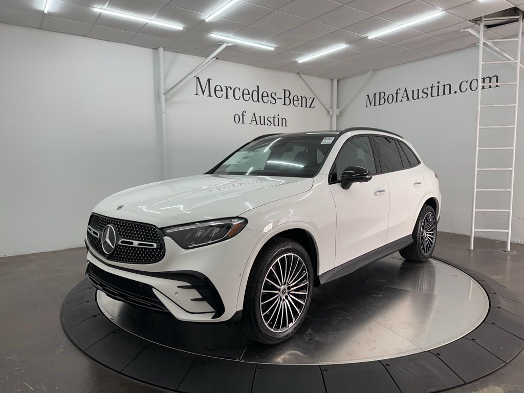 2026 Mercedes Benz GLC 300 photo 3