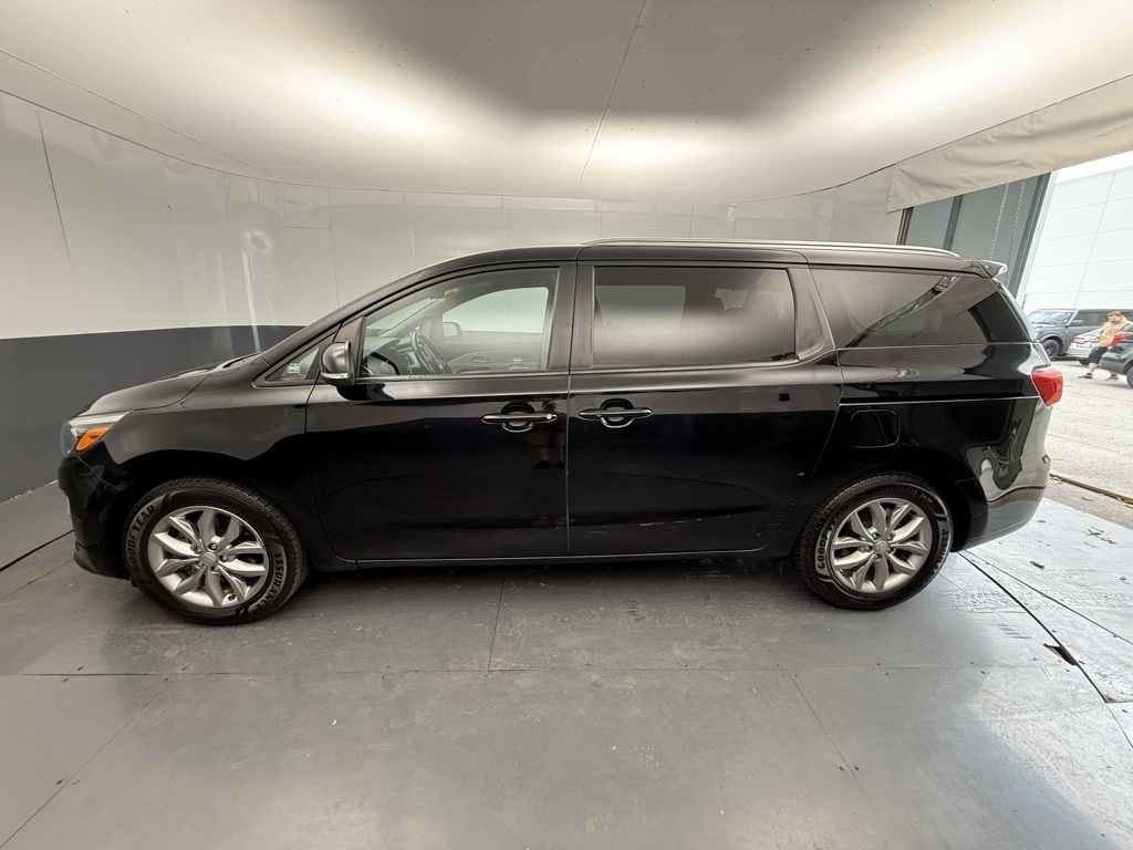 2020 Kia Sedona EX photo 4