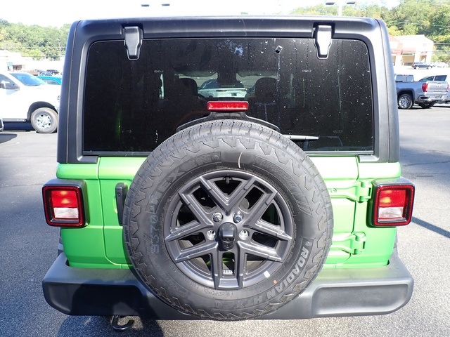 2025 Jeep Wrangler Sport S photo 4