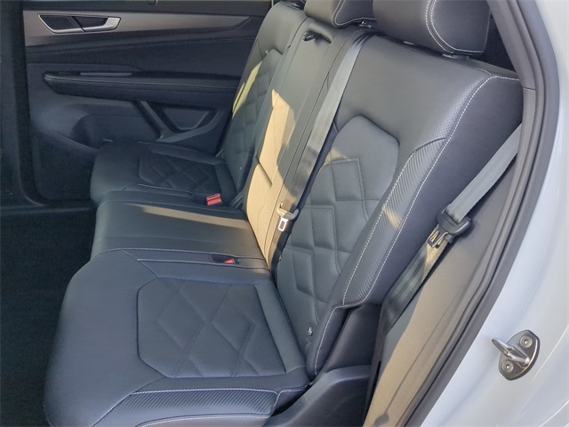 2026 Volkswagen Atlas Cross Sport SE Technology photo 17