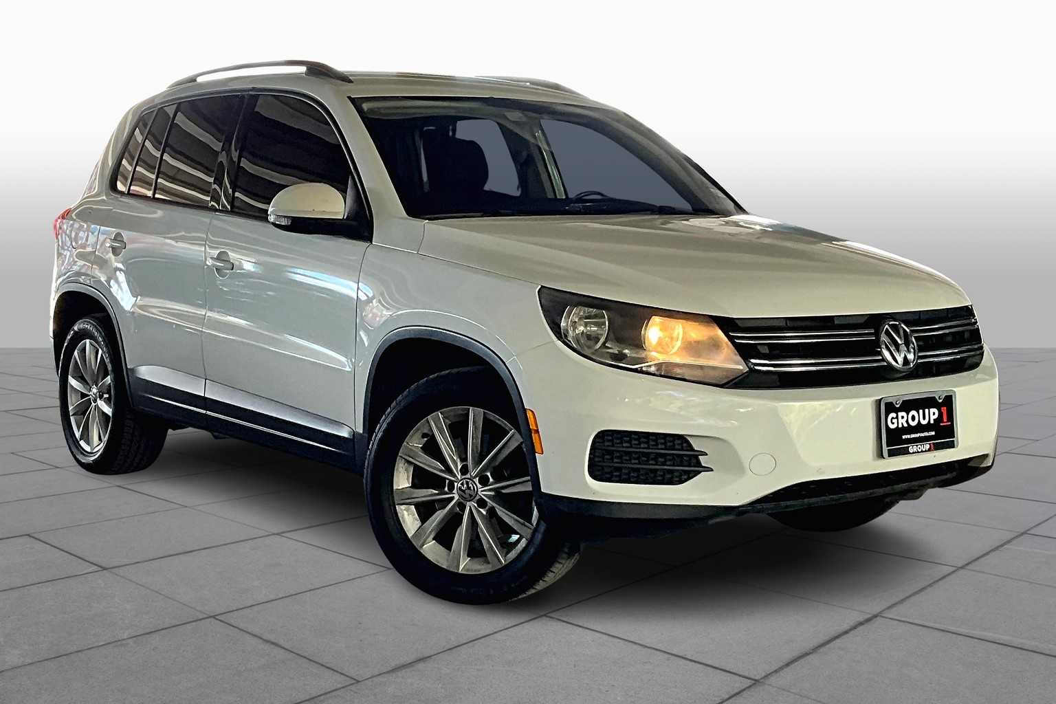 2017 Volkswagen Tiguan S Limited photo 2