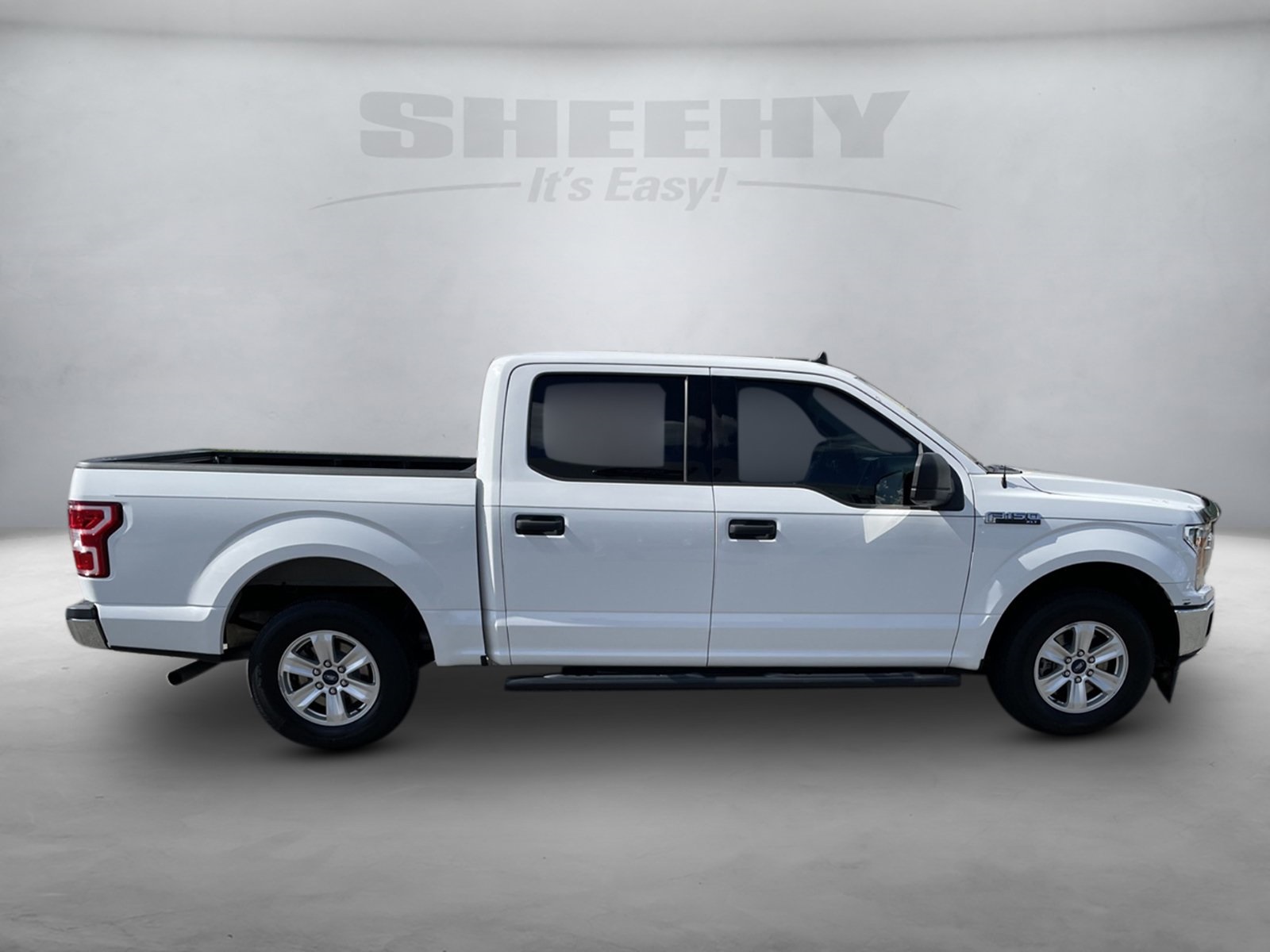 2020 Ford F-150 XLT photo 2