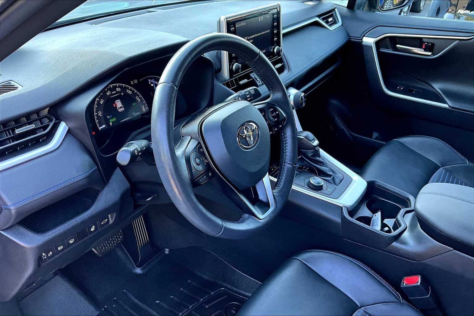 2021 Toyota RAV4 Hybrid XSE photo 16