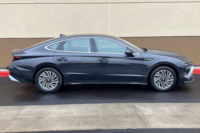 2025 Hyundai Sonata Hybrid SEL photo 4