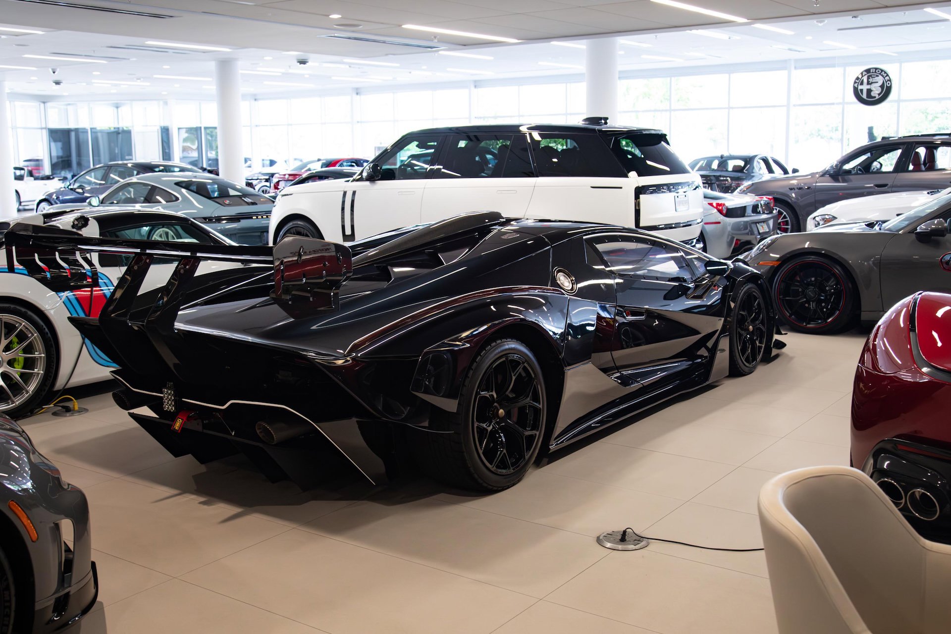 SUPER　VIRAGE 105 SC - BLACK / RBM2610 2022 Lamborghini Essenza SCV12 For Sale $1,999,900 | Ferrari