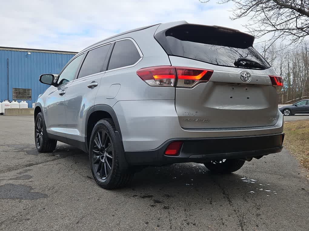 2019 Toyota Highlander SE XLE photo 3