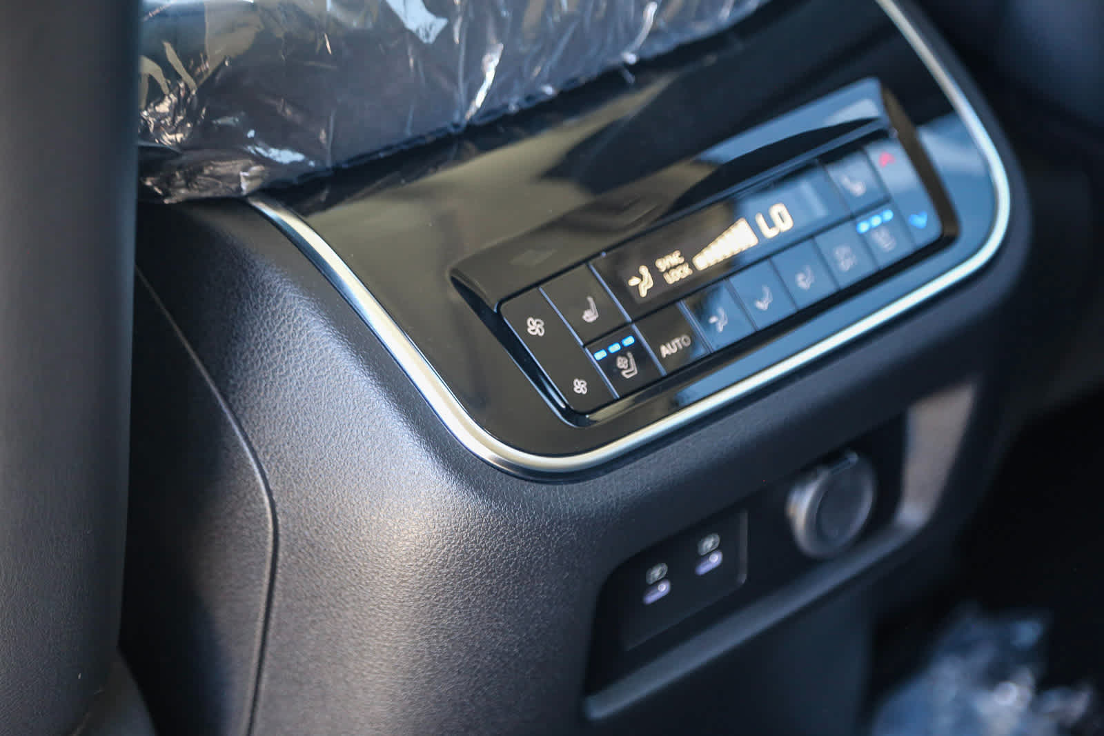 2025 Infiniti QX80 Luxe photo 20
