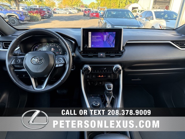 2024 Toyota RAV4 Hybrid SE photo 15
