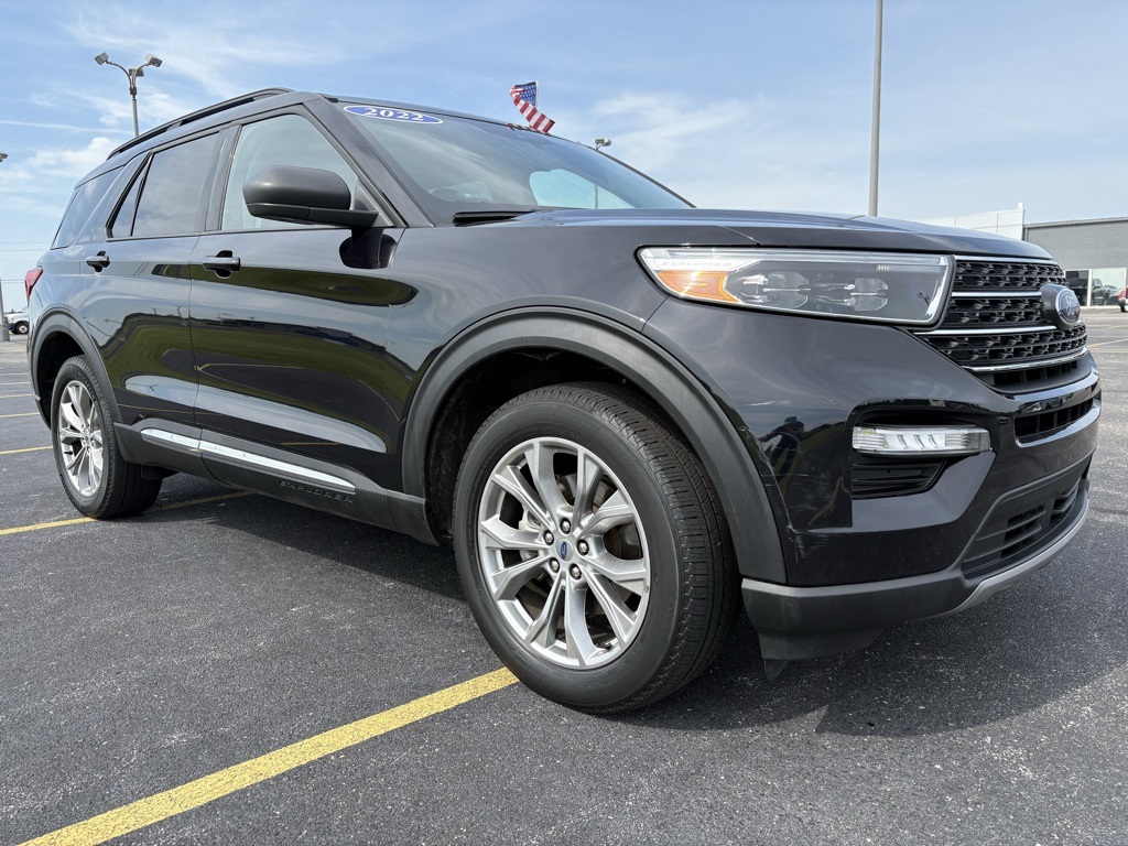 2022 Ford Explorer XLT photo 3