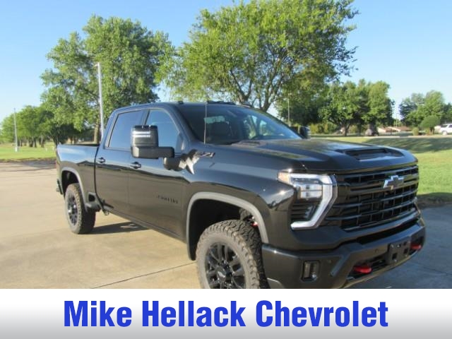 2025 Chevrolet Silverado 2500HD LTZ's photo