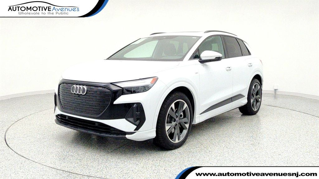 2024 Audi Q4 e-tron Premium Plus's photo