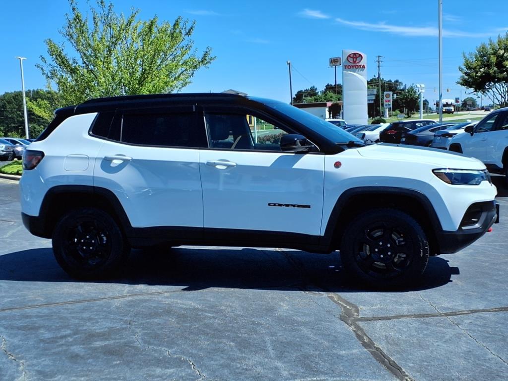 2023 Jeep Compass Trailhawk photo 3