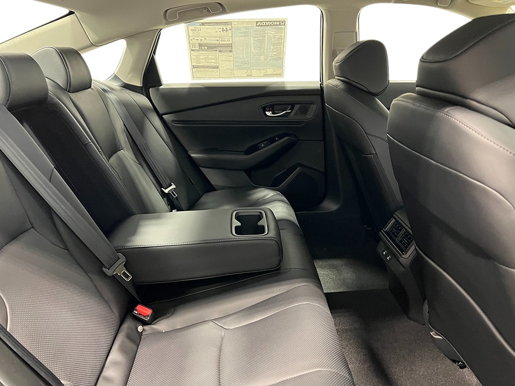2025 Honda Accord Hybrid Touring photo 29