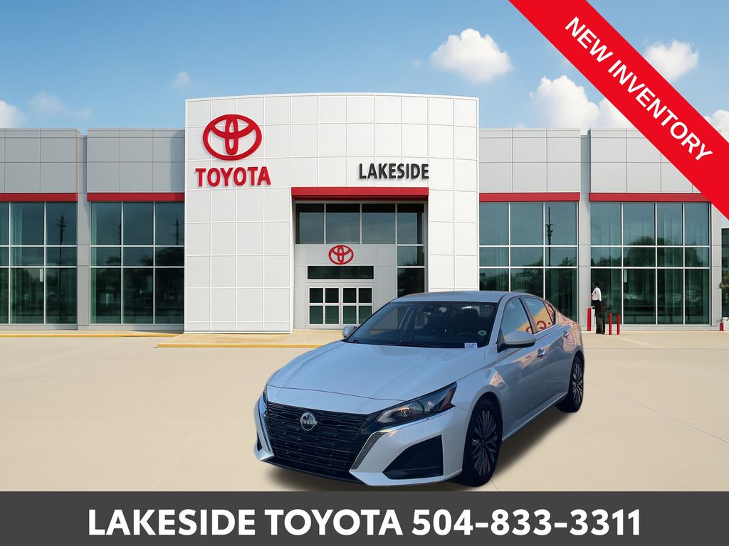 2023 Nissan Altima SV