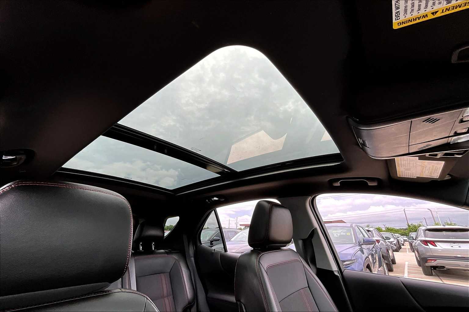 2022 Chevrolet Equinox RS photo 23