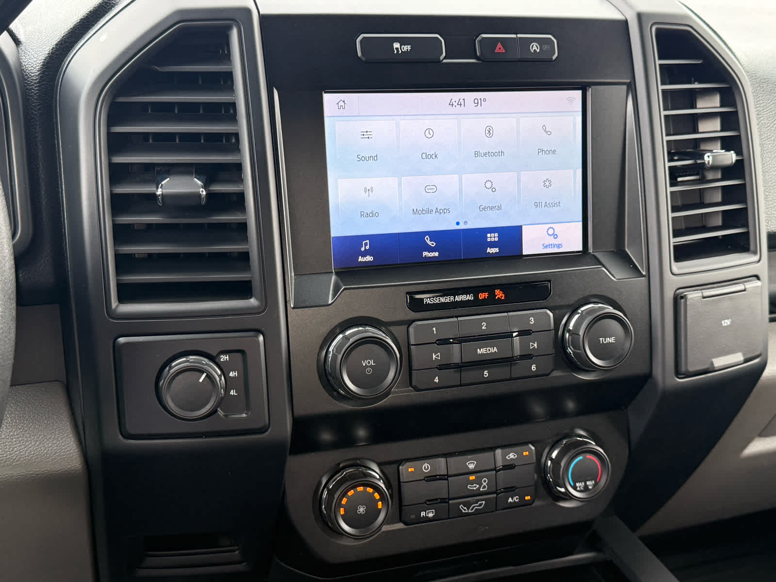 2020 Ford F-150 XL photo 20