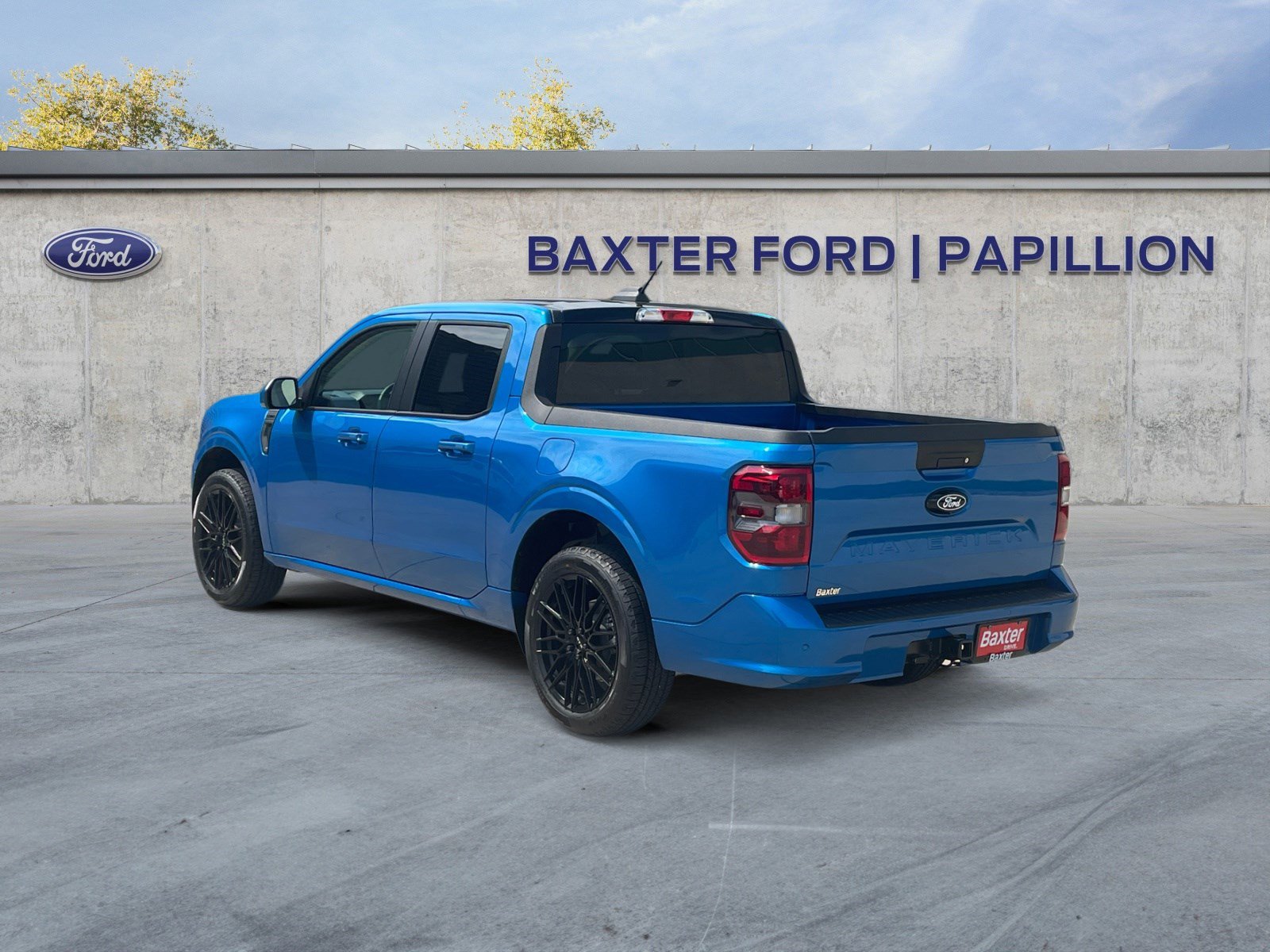 2025 Ford Maverick photo 2