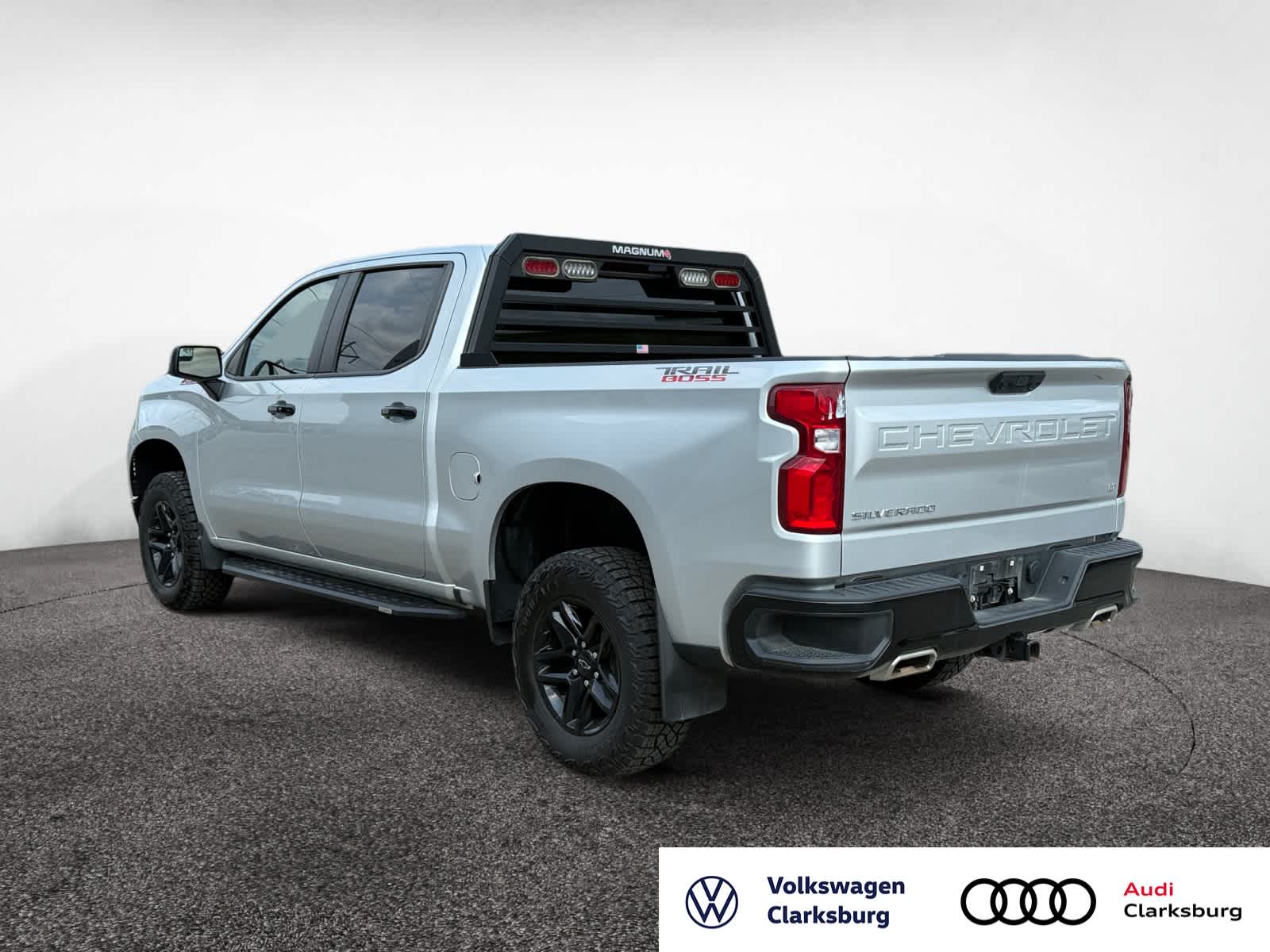 2022 Chevrolet Silverado 1500 LT Trail Boss photo 3