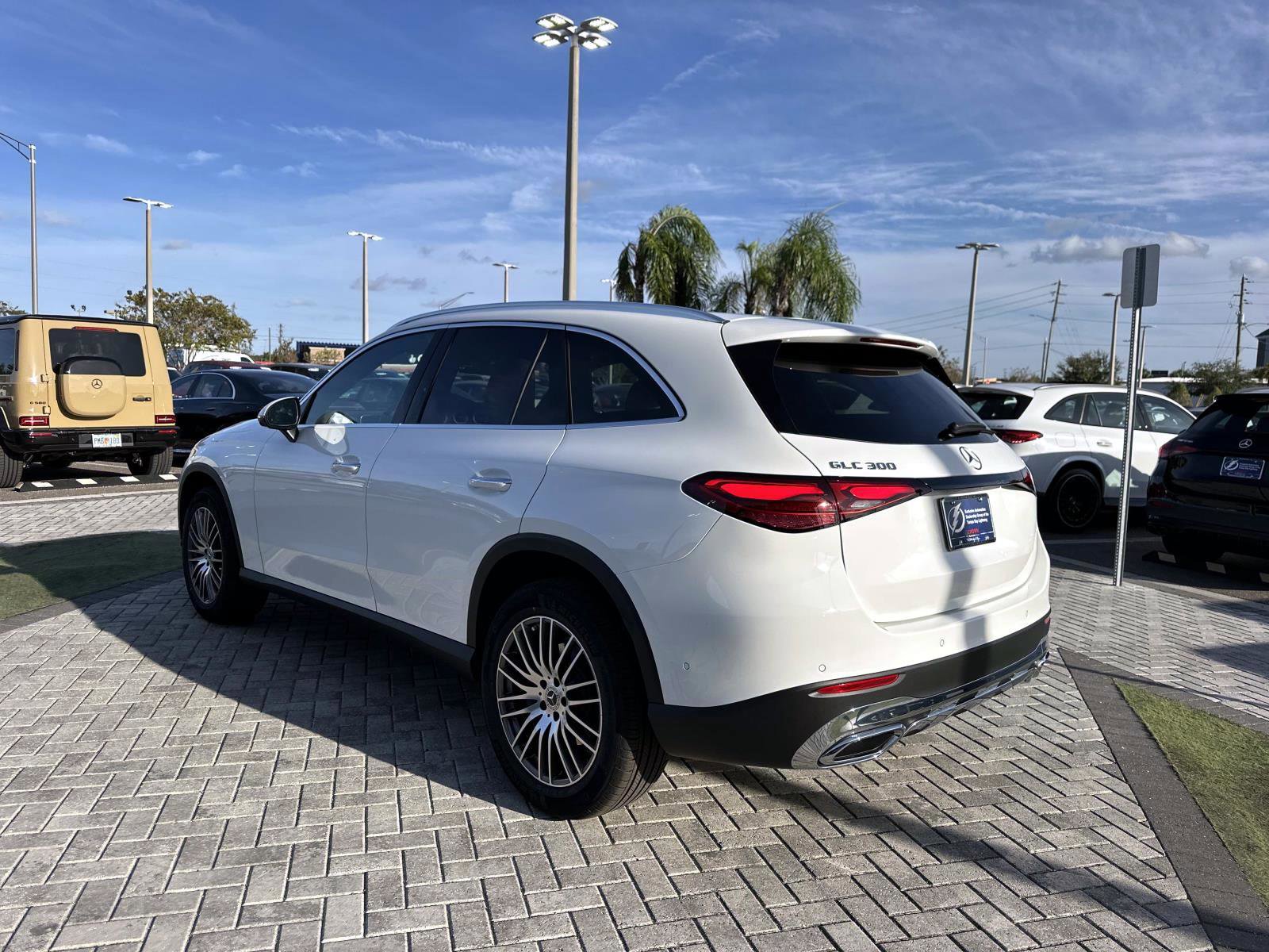 2026 Mercedes Benz GLC 300 photo 3