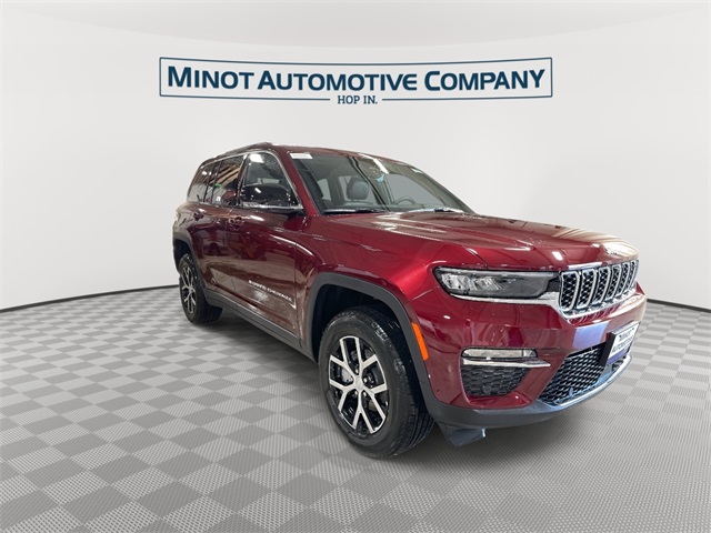 2025 Jeep Grand Cherokee Limited photo 2
