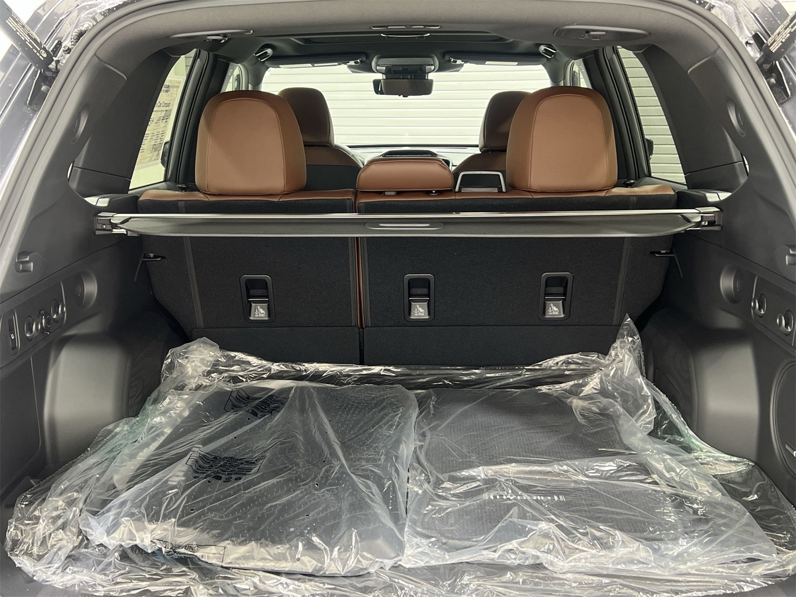 2025 Subaru Forester Touring photo 21
