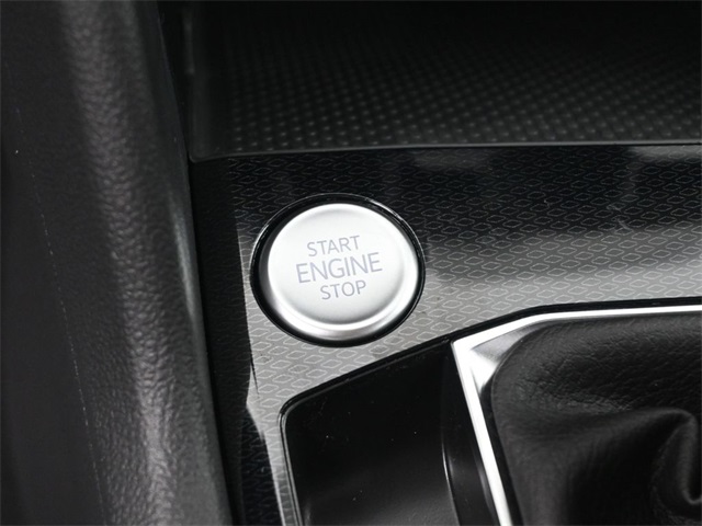 2025 Volkswagen Taos S photo 2