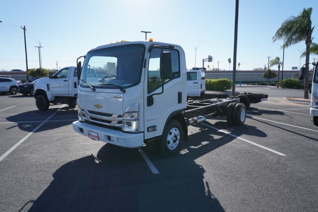 2024 Chevrolet Low Cab Forward Base's photo