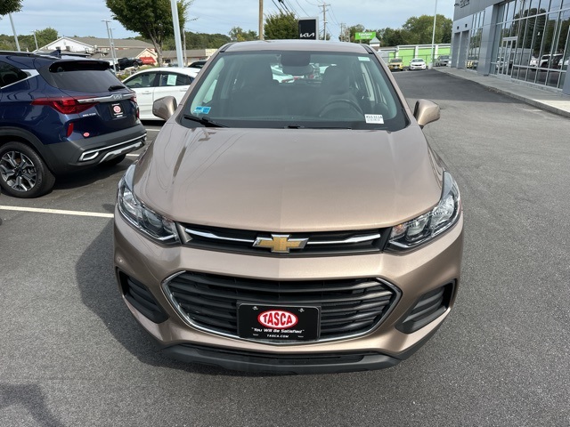 2018 Chevrolet Trax LS photo 2