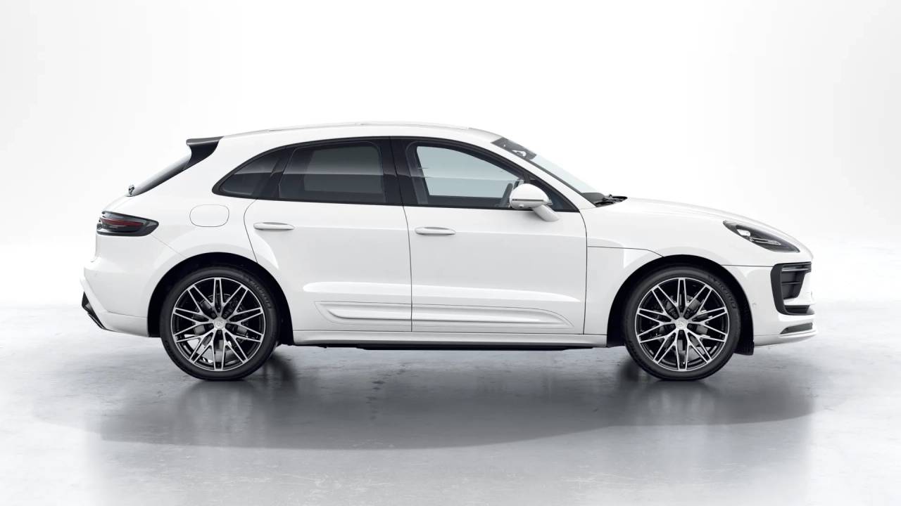 2026 Porsche Macan T photo 7
