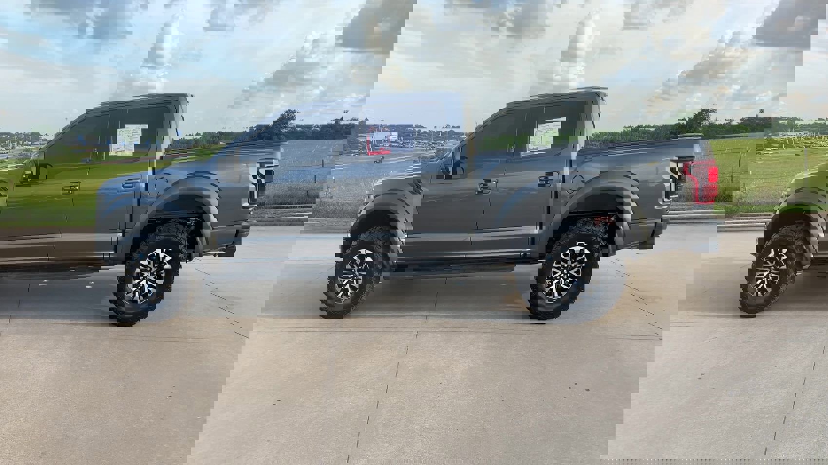 2020 Ford F-150 Raptor photo 4